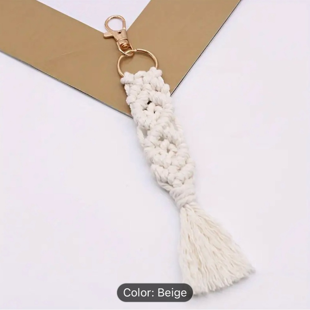 Beige Macramé Keychain